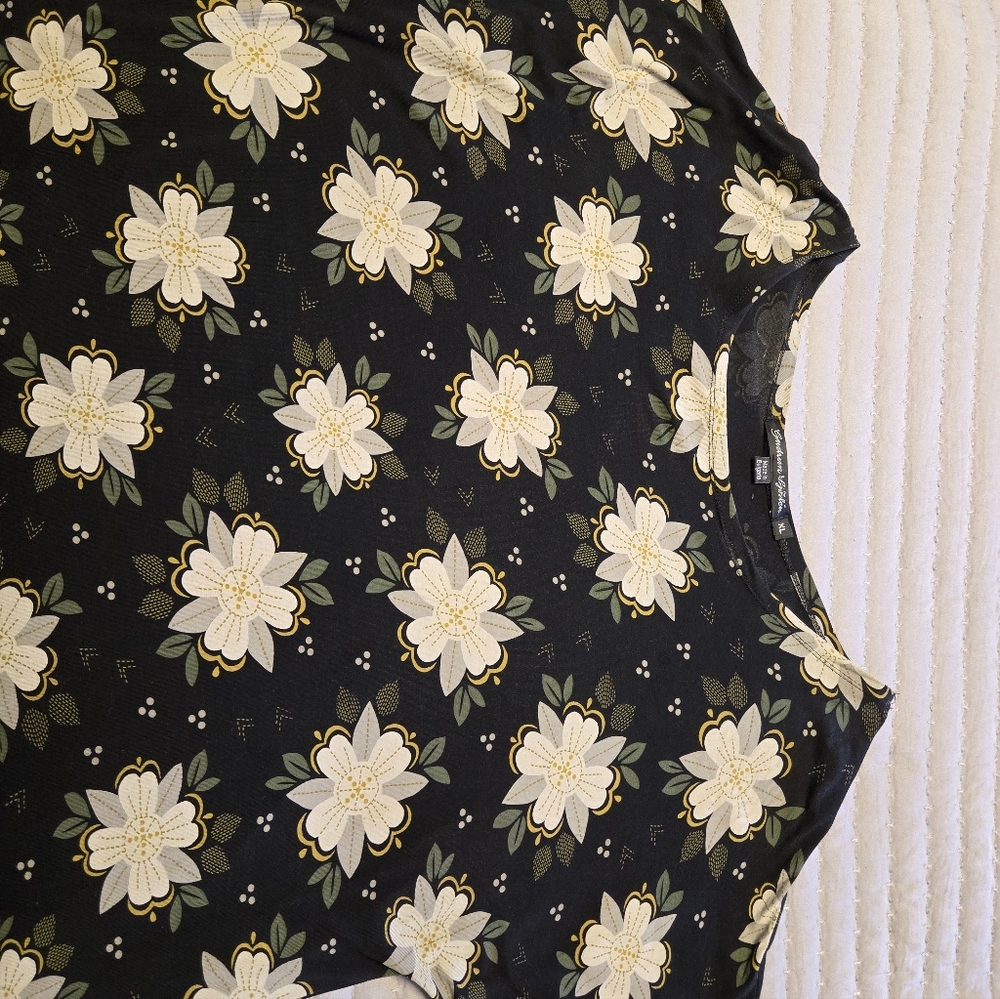 XL Gudrun Sjoden Tunic/Dress in Great Condition, Black With a Floral Pattern - Picture 2 of 3